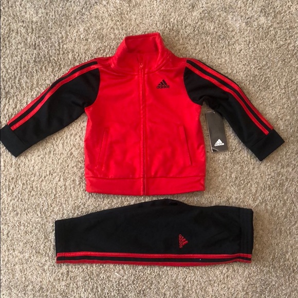 adidas youth tracksuit size 10